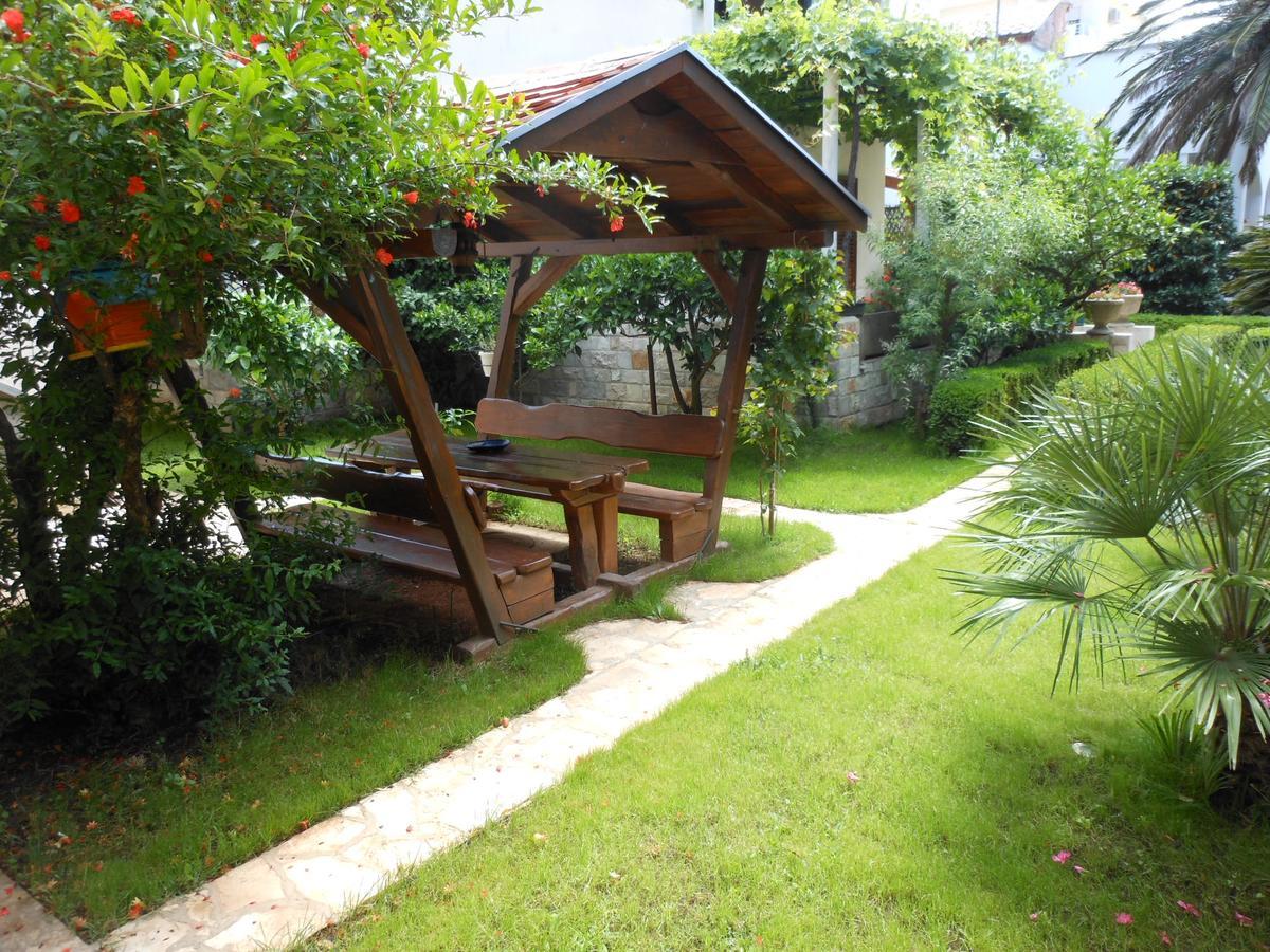 Apartments Maris Garden Petrovac Extérieur photo